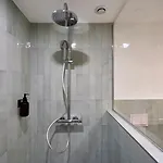 Contemporary Duplex With Two Bedrooms In Old *
