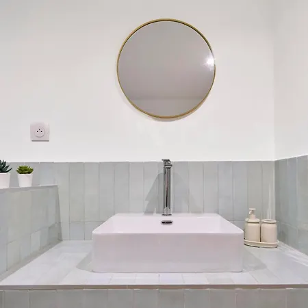 Διαμέρισμα Contemporary Duplex With Two Bedrooms In Old *