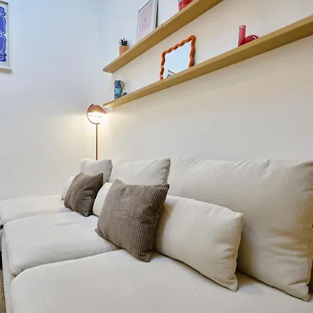 Διαμέρισμα Contemporary Duplex With Two Bedrooms In Old
