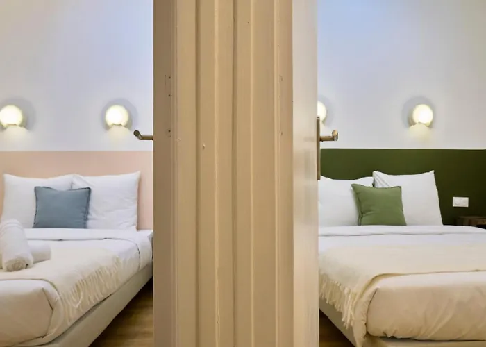 Contemporary Duplex With Two Bedrooms In Old Lille