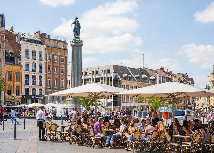 Contemporary Duplex With Two Bedrooms In Old *